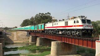 लोहे के पुल से निकलती तेज़ रफ़्तार ट्रेनें  - Fast Electric Trains on IRON BRIDGE | Delhi Ambala Line