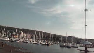 Walk along Whitehaven harbour Cumbria. England.  Прогулка по набережной в графстве Камбрия. Англия.