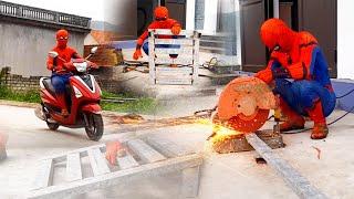 Spider-Man makes an iron bridge for motorbikes to enter the house | VTQN