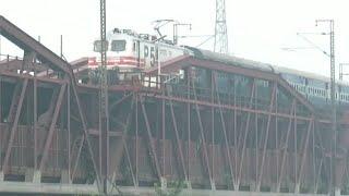 taring over Yamuna river old iron bridge sanjeet d Vlogs