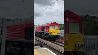 66007 + 66120 arrive into Bristol  parkway